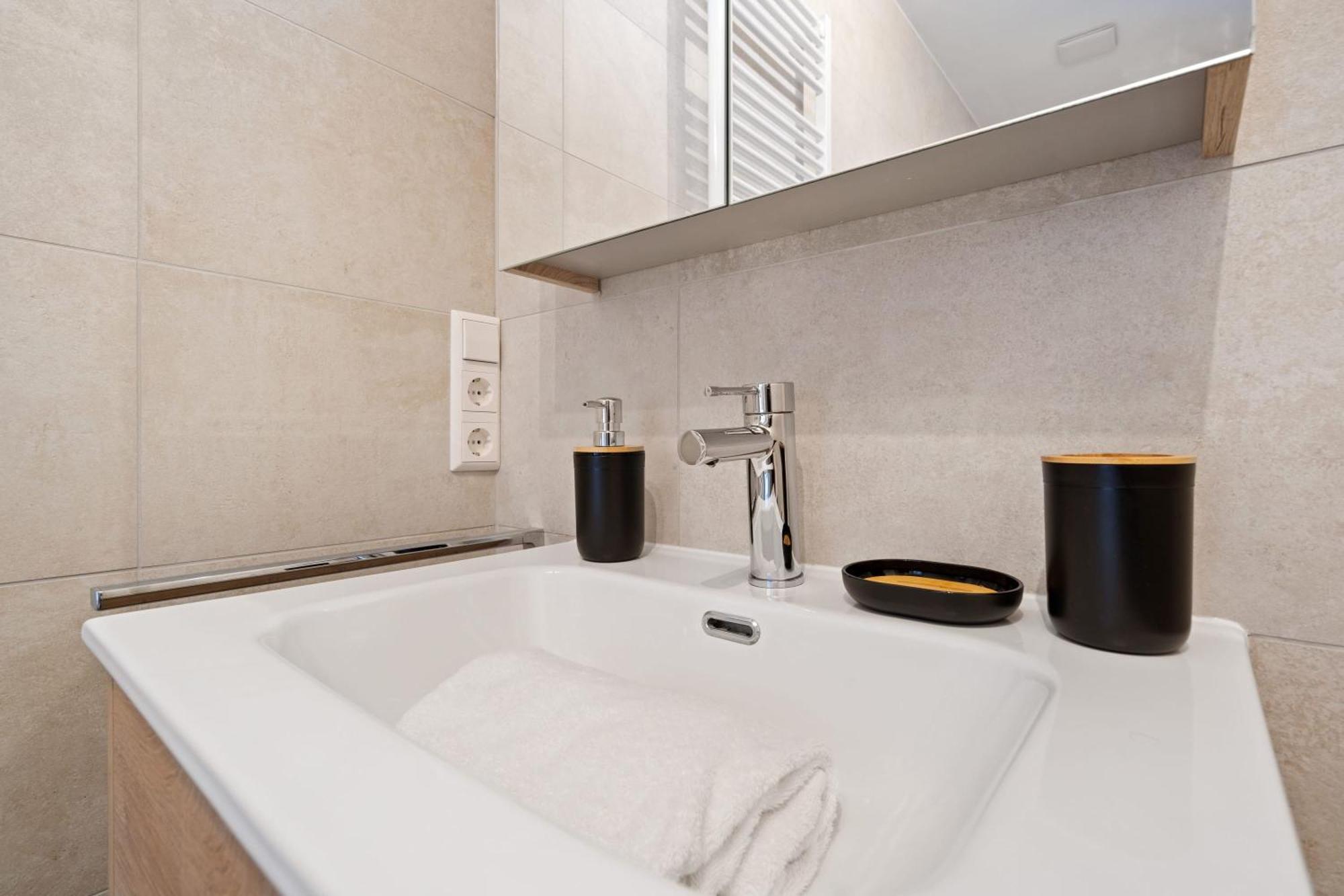 Premium City Stay In Cessange Lussemburgo Esterno foto